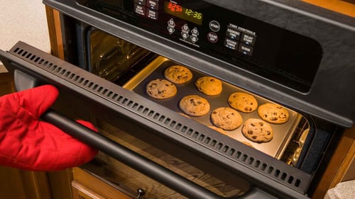 Top 5 Signs Your Oven Needs Professional Repair in Northern Kentucky_ Niceleys Heating Cooling Appliance Repair (1)